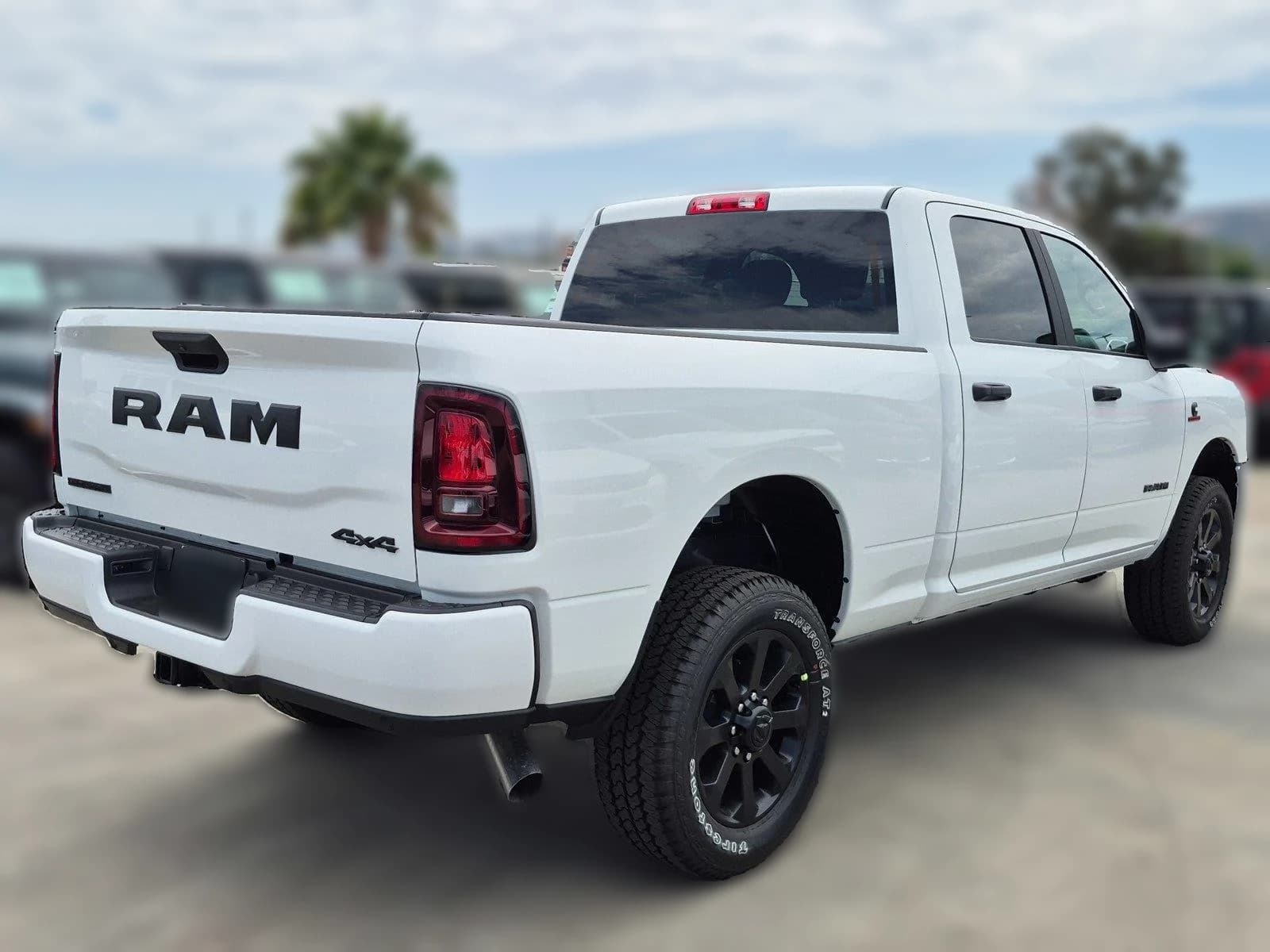 Ram 2500 Big Horn 4x4 Crew Cab 6'4" Box 2026 — side view