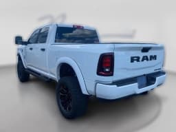 Ram 2500 Big Horn 4x4 Crew Cab 6'4" Box 2025 — side view