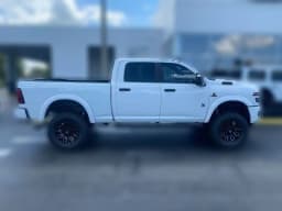 Ram 2500 Big Horn 4x4 Crew Cab 6'4" Box 2025 — side view