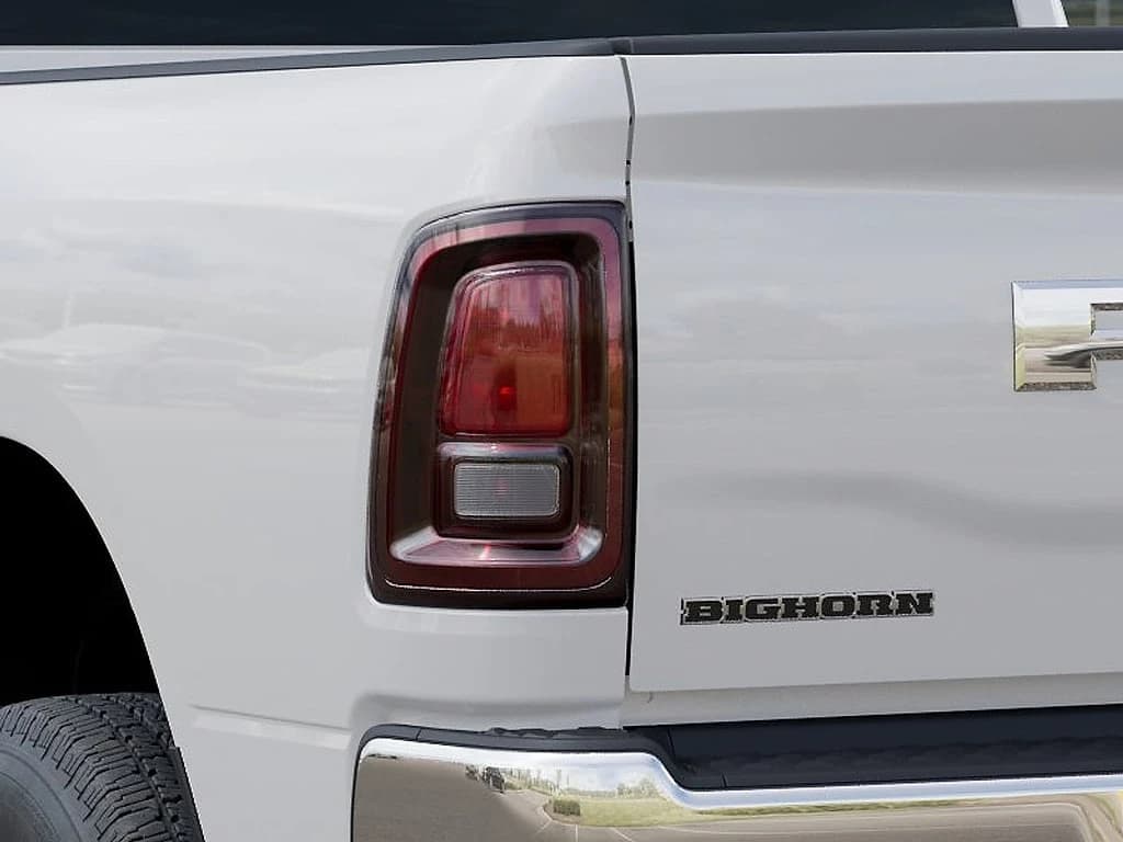 Ram 2500 Big Horn 4x4 Crew Cab 6'4" Box 2026 — side view