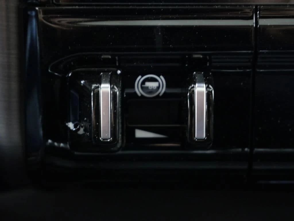 Ram 2500 Rebel 4x4 Crew Cab 6'4" Box 2026 — side view