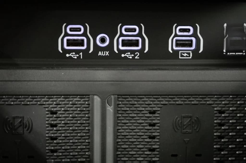 Ram 2500 Rebel 4x4 Crew Cab 6'4" Box 2026 — side view