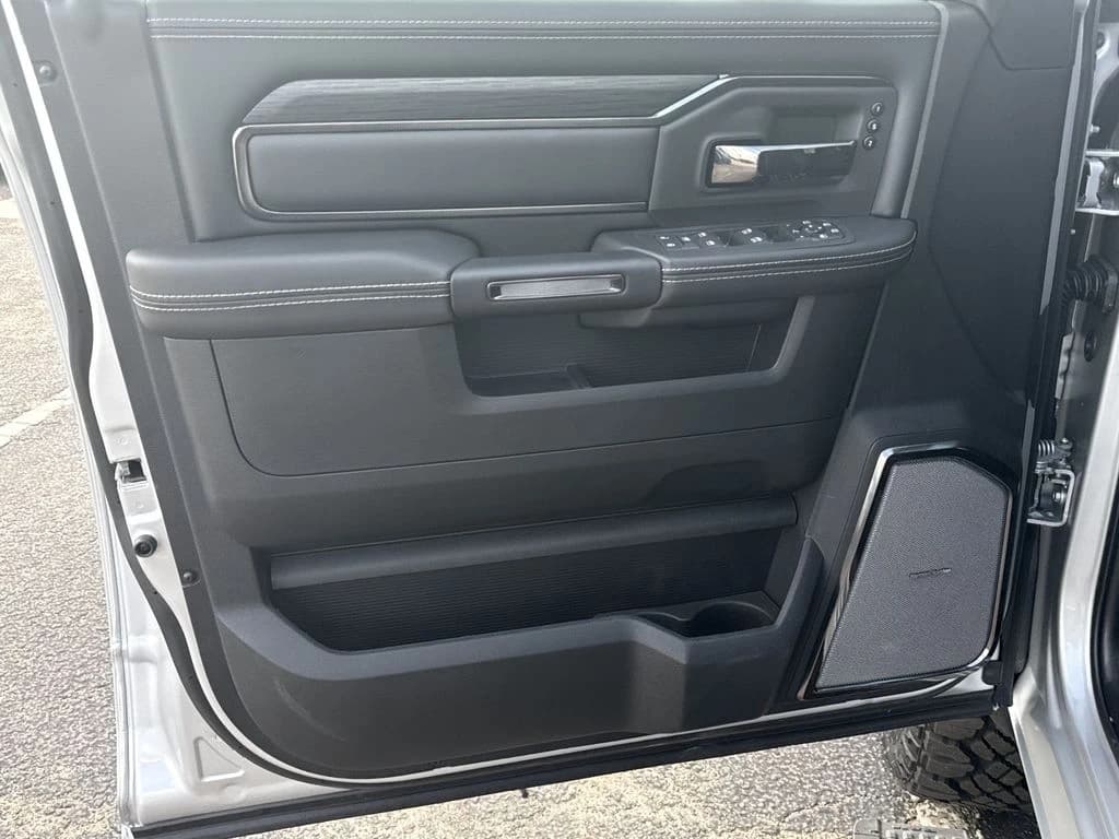 Ram 2500 Rebel 4x4 Crew Cab 6'4" Box 2026 — side view