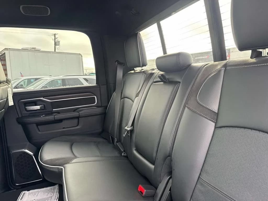 Ram 2500 Laramie 4x4 Crew Cab 6'4" Box 2026 — side view