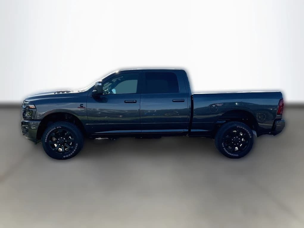 Ram 2500 Laramie 4x4 Crew Cab 6'4" Box 2027 — side view