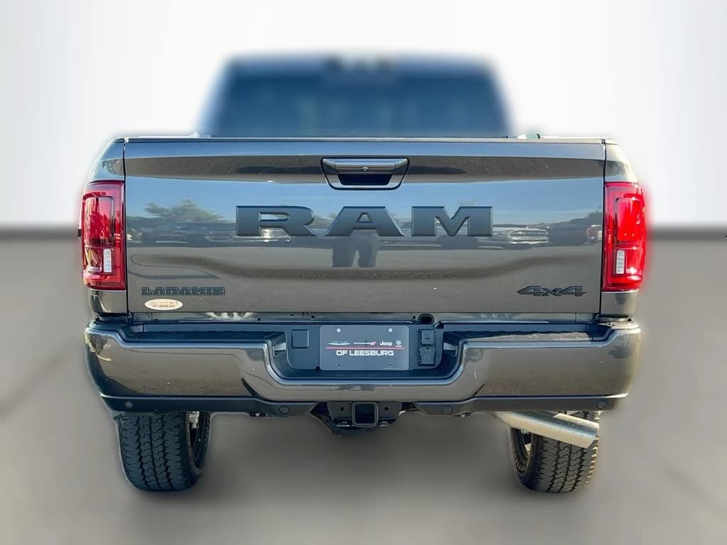 Ram 2500 Laramie 4x4 Crew Cab 6'4" Box 2027 — side view