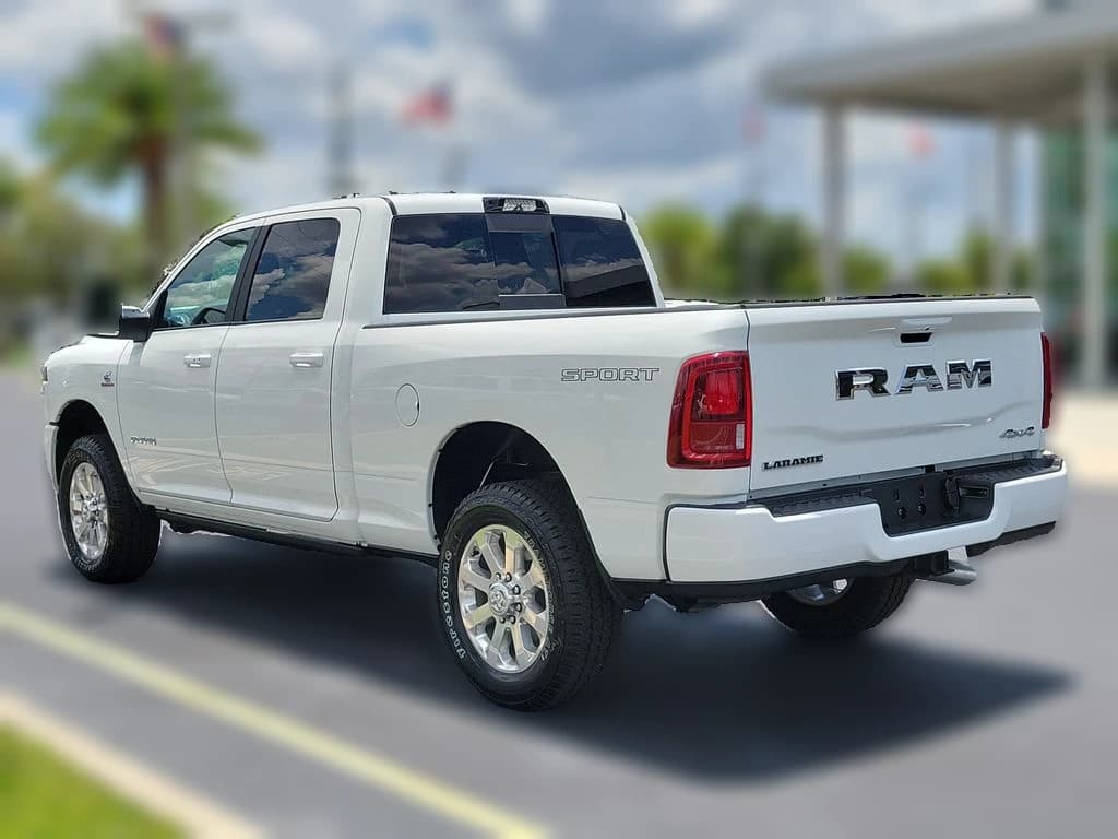 Ram 2500 Laramie 4x4 Crew Cab 6'4" Box 2026 — side view