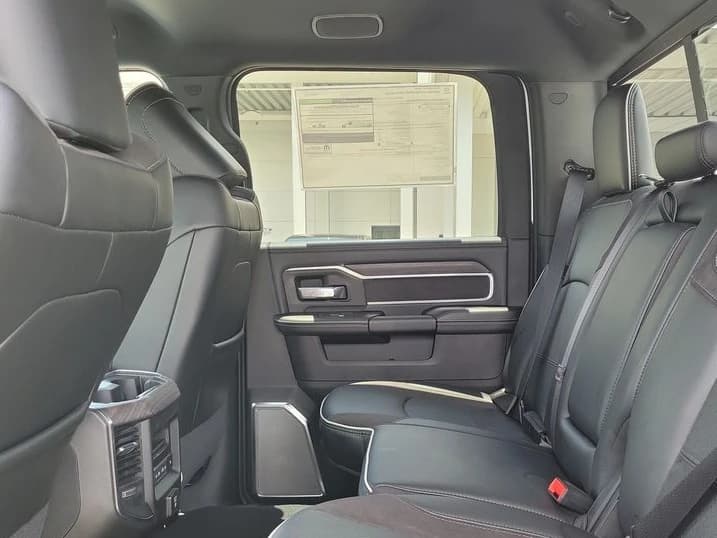 Ram 2500 Laramie 4x4 Crew Cab 6'4" Box 2026 — side view