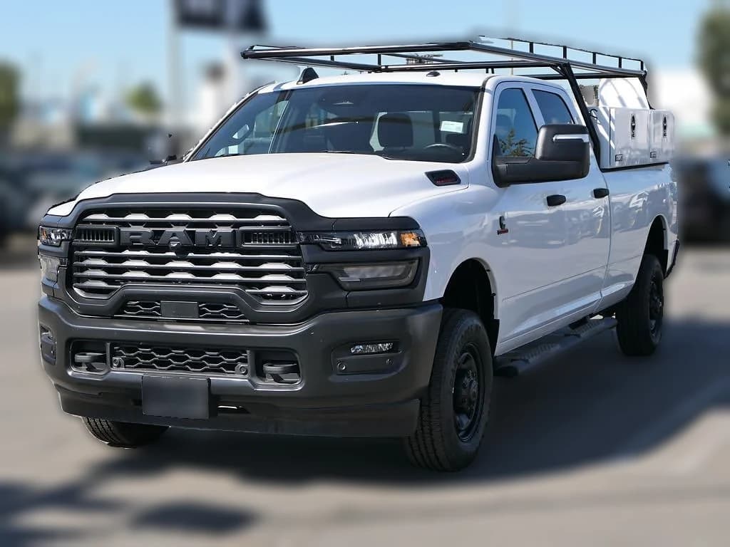 Ram 2500 Tradesman 4x4 Crew Cab 8' Box 2025 — side view