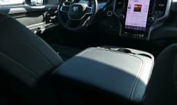 Ram 2500 Tradesman 4x4 Crew Cab 8' Box 2025 — side view