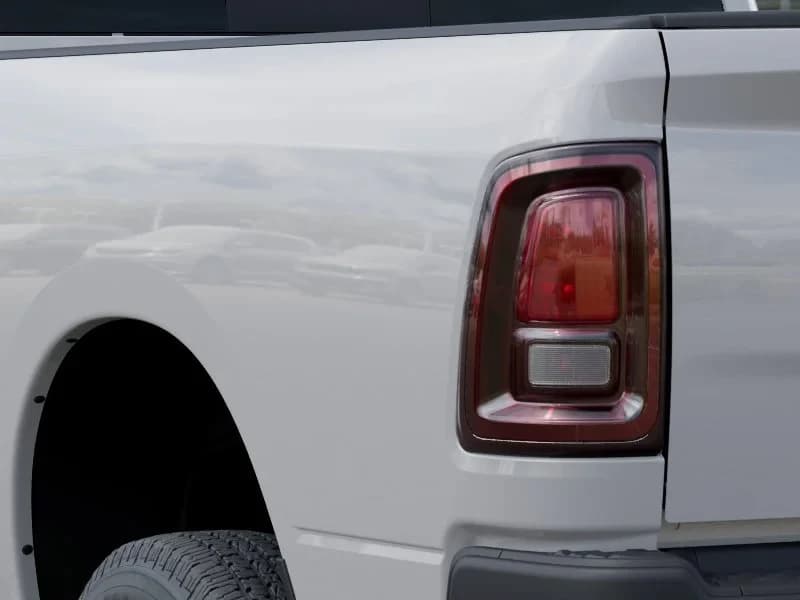 Ram 2500 Tradesman 4x4 Crew Cab 8' Box 2025 — side view