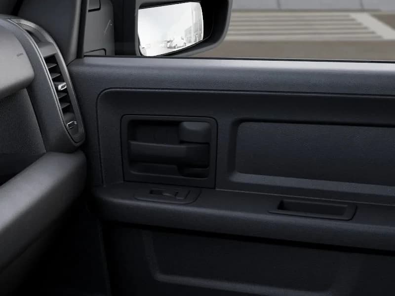Ram 2500 Tradesman 4x4 Crew Cab 8' Box 2025 — side view