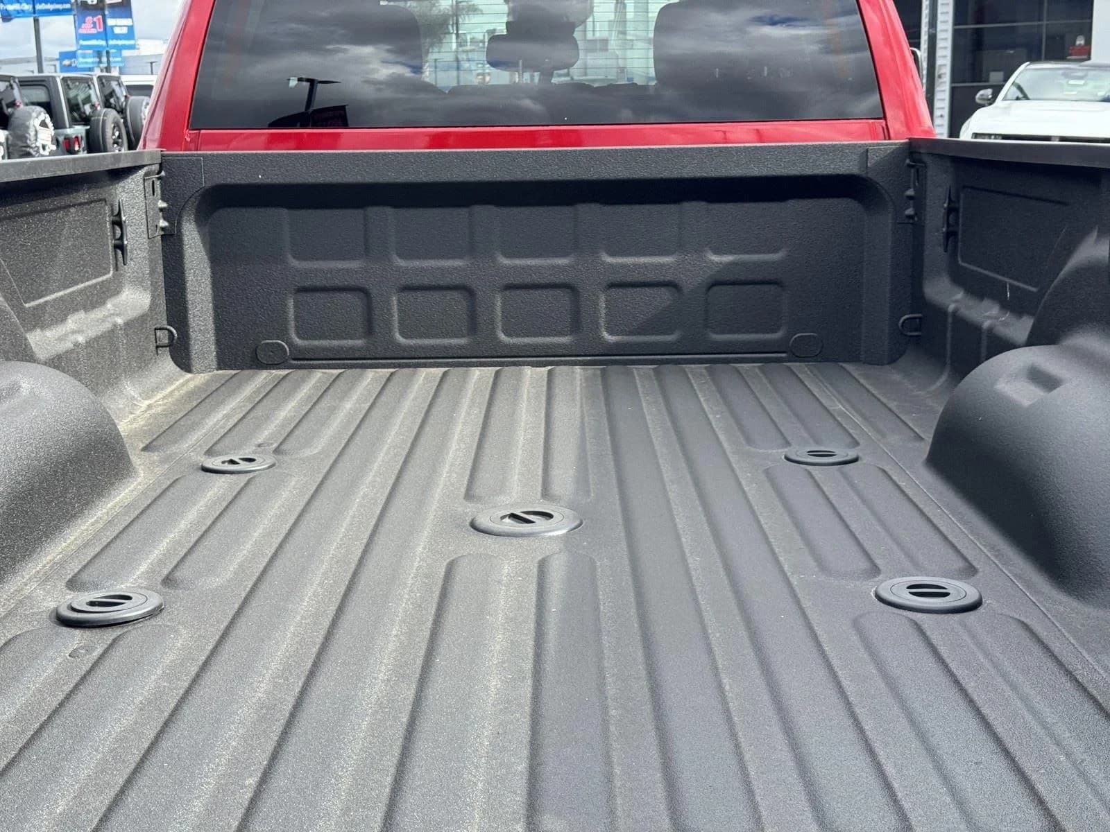 Ram 2500 Big Horn 4x4 Crew Cab 8' Box 2026 — side view