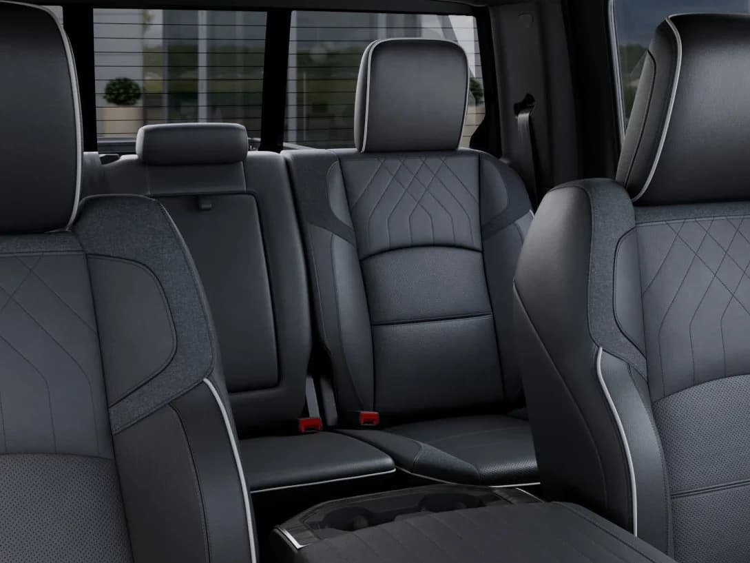 Ram 2500 Limited 4x4 Crew Cab 6'4" Box 2026 — side view