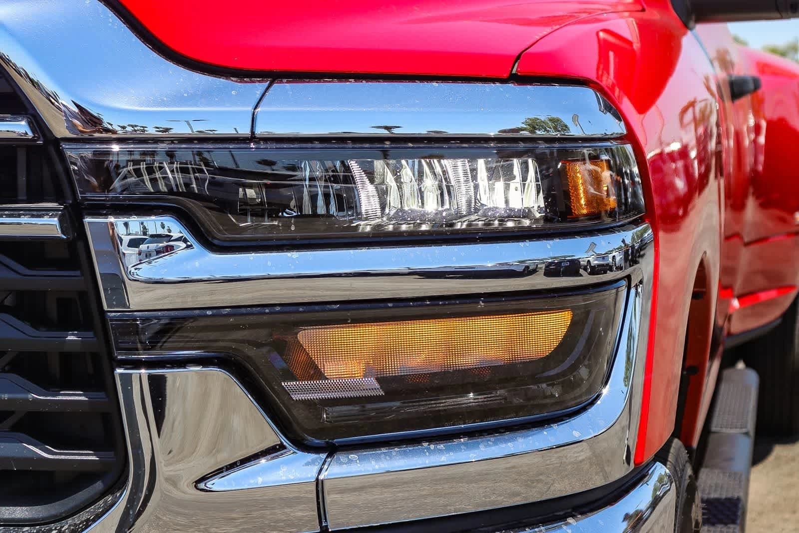 Ram 3500 Tradesman 4x4 Crew Cab 8' Box 2026 — side view