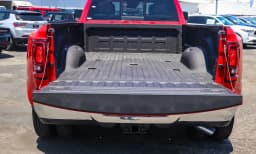 Ram 3500 Tradesman 4x4 Crew Cab 8' Box 2026 — side view