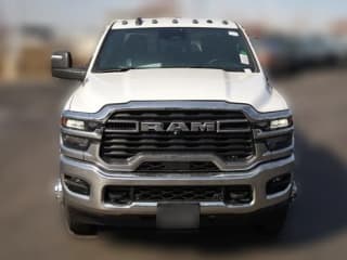 Ram 3500 Tradesman 4x4 Crew Cab 8' Box