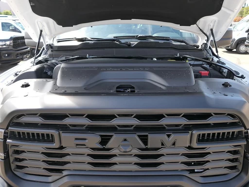 Ram 3500 Tradesman 4x4 Crew Cab 8' Box 2026 — side view