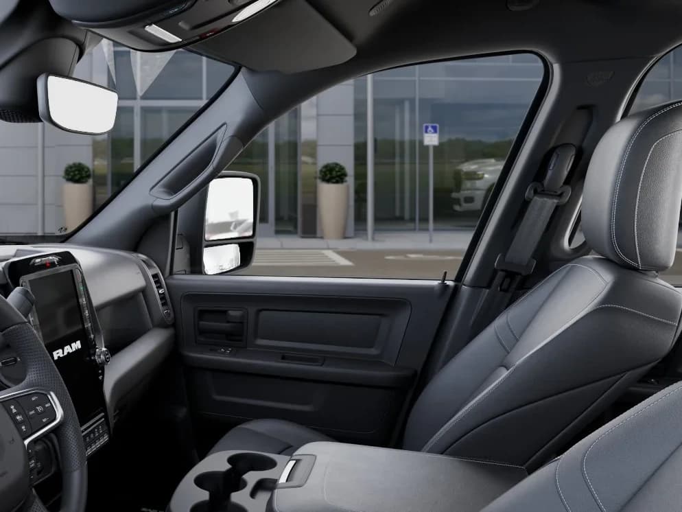 Ram 3500 Tradesman 4x4 Crew Cab 8' Box 2026 — side view