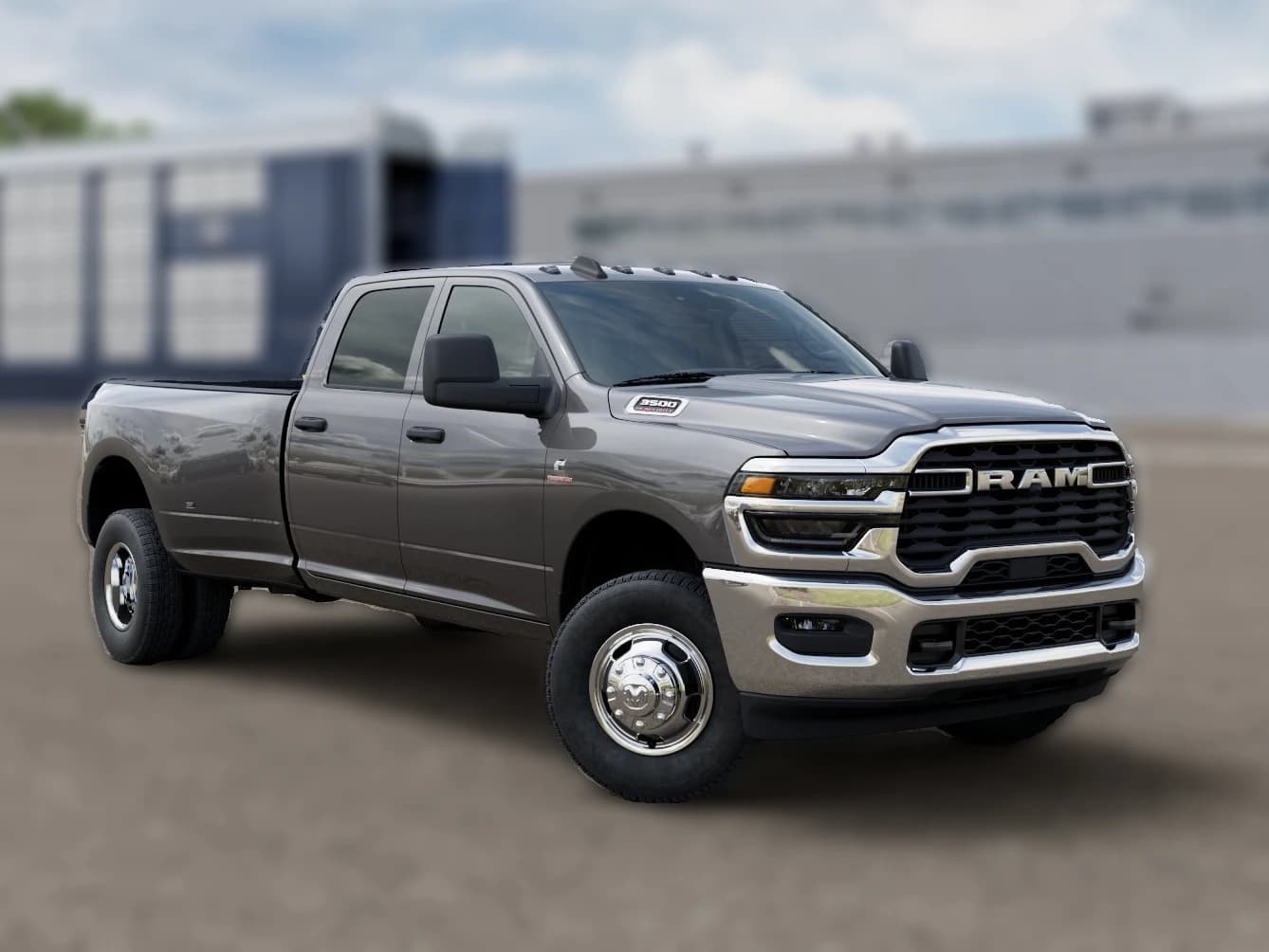 Ram 3500 Tradesman 4x4 Crew Cab 8' Box 2026 — side view