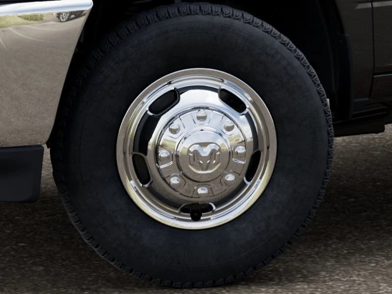 Ram 3500 Tradesman 4x4 Crew Cab 8' Box 2026 — side view