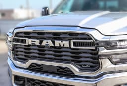 Ram 3500 Tradesman 4x4 Crew Cab 8' Box 2026 — side view