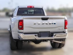 Ram 3500 Tradesman 4x4 Crew Cab 8' Box 2026 — side view