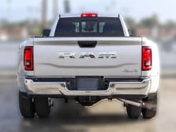 Ram 3500 Tradesman 4x4 Crew Cab 8' Box 2026 — side view