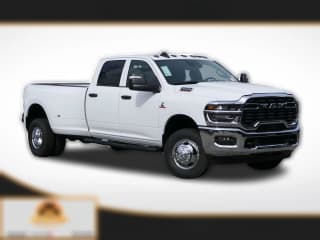 Ram 3500 Tradesman 4x4 Crew Cab 8' Box
