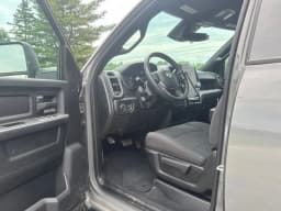 Ram 3500 Tradesman 4x4 Crew Cab 8' Box 2026 — side view