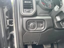 Ram 3500 Tradesman 4x4 Crew Cab 8' Box 2026 — side view