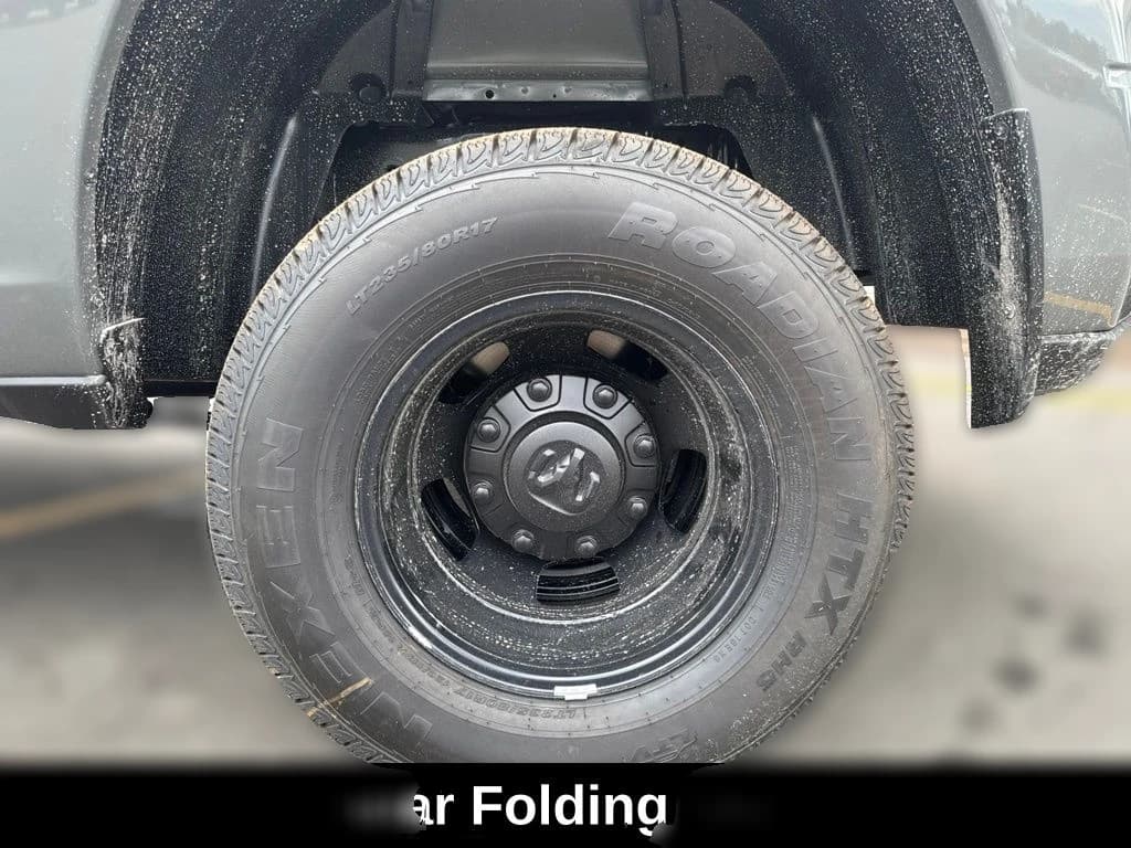 Ram 3500 Tradesman 4x4 Crew Cab 8' Box 2026 — side view