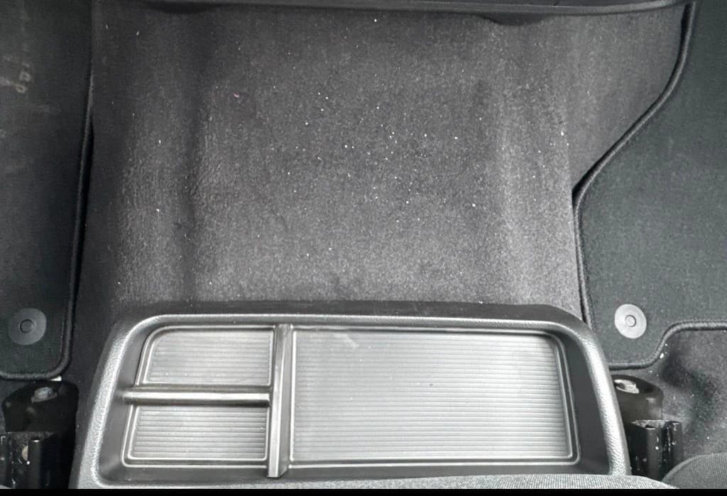 Ram 3500 Tradesman 4x4 Crew Cab 8' Box 2026 — side view