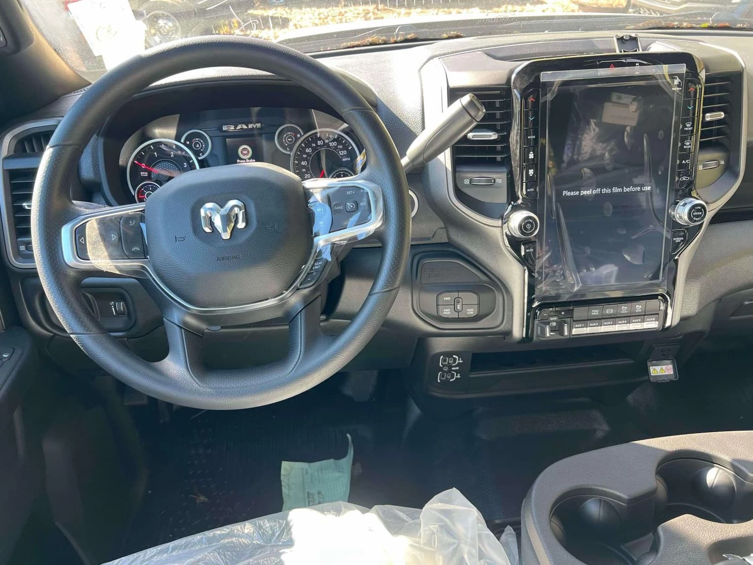 Ram 3500 Tradesman 4x4 Crew Cab 8' Box 2027 — side view