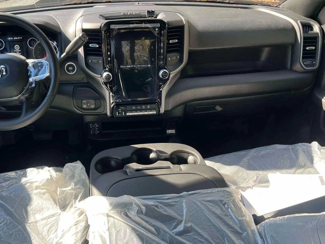 Ram 3500 Tradesman 4x4 Crew Cab 8' Box 2027 — side view