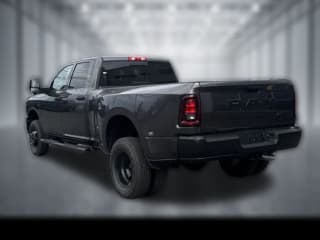 Ram 3500 Tradesman 4x4 Crew Cab 8' Box