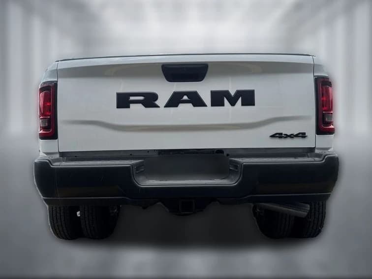 Ram 3500 Tradesman 4x4 Crew Cab 8' Box 2026 — side view