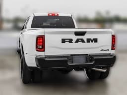 Ram 3500 Tradesman 4x4 Crew Cab 8' Box 2026 — side view