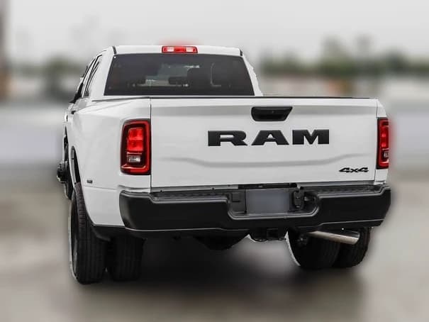 Ram 3500 Tradesman 4x4 Crew Cab 8' Box 2026 — side view