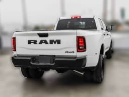 Ram 3500 Tradesman 4x4 Crew Cab 8' Box 2026 — side view
