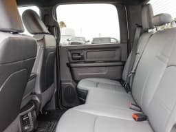 Ram 3500 Tradesman 4x4 Crew Cab 8' Box 2026 — side view
