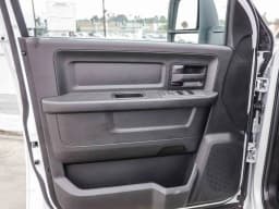Ram 3500 Tradesman 4x4 Crew Cab 8' Box 2026 — side view