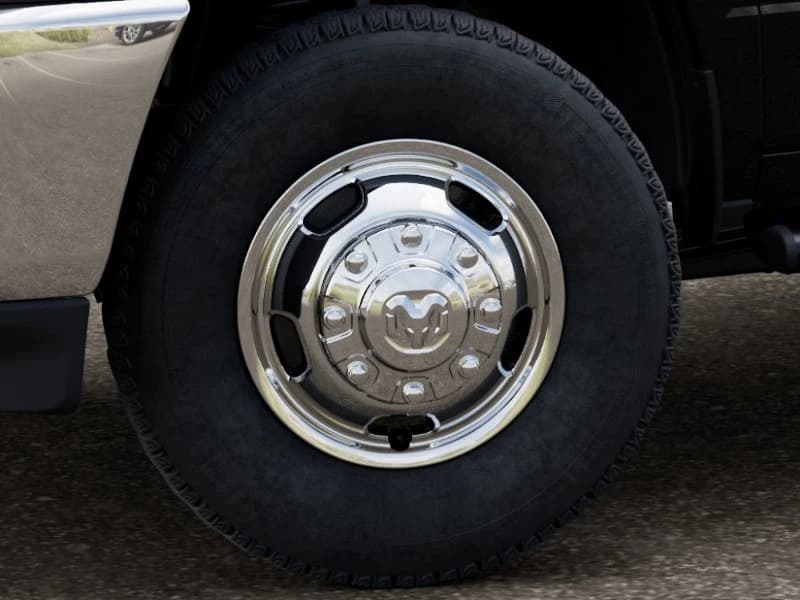 Ram 3500 Tradesman 4x4 Crew Cab 8' Box 2026 — side view