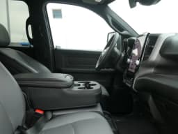 Ram 3500 Tradesman 4x4 Crew Cab 8' Box 2026 — side view