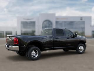 Ram 3500 Tradesman 4x4 Crew Cab 8' Box