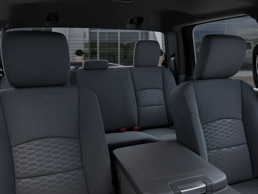 Ram 3500 Tradesman 4x4 Crew Cab 8' Box 2026 — side view
