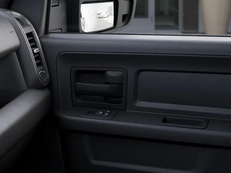 Ram 3500 Tradesman 4x4 Crew Cab 8' Box 2026 — side view