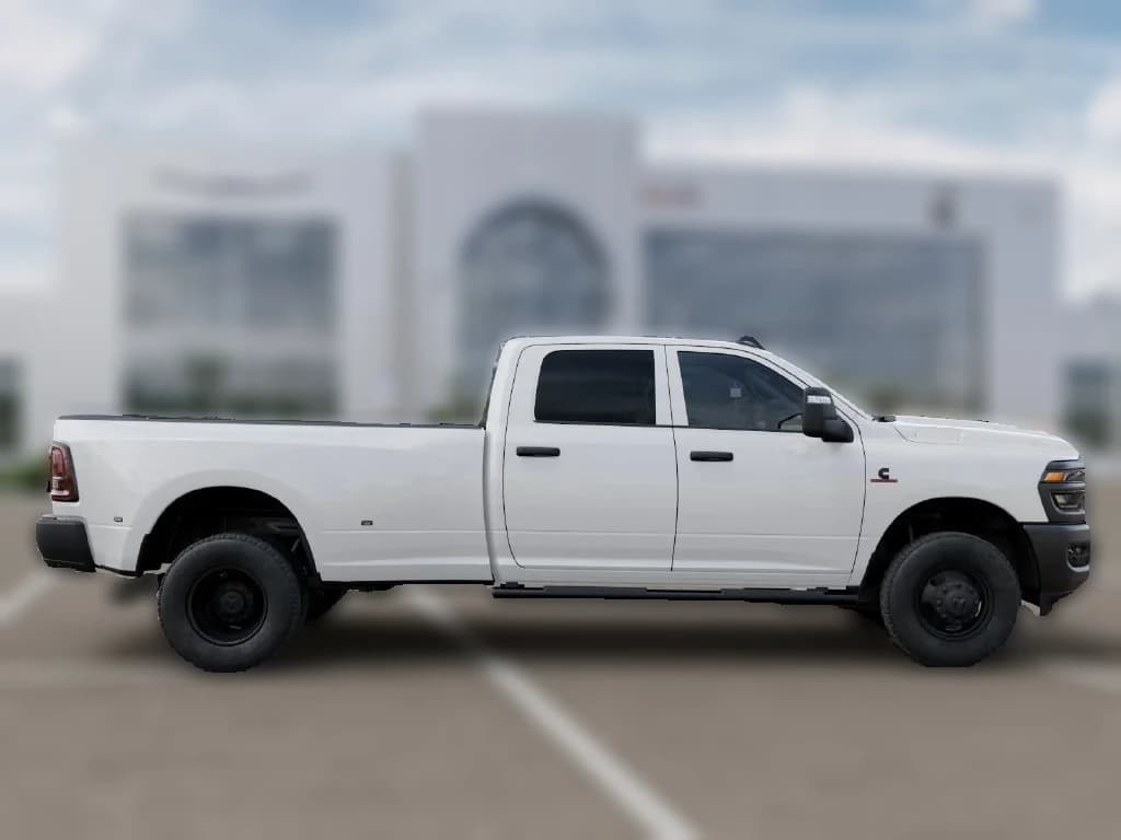 Ram 3500 Tradesman 4x4 Crew Cab 8' Box 2027 — side view