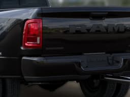 Ram 3500 Big Horn 4x4 Crew Cab 8' Box 2026 — side view