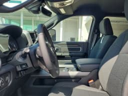 Ram 3500 Big Horn 4x4 Crew Cab 8' Box 2026 — side view